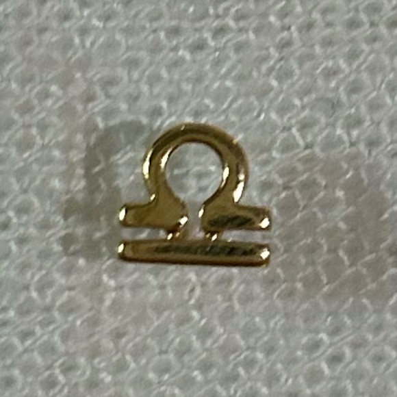 Kendra Scott Libra SINGLE Stud Earring in 18k Gold Vermeil - Picture 5 of 5